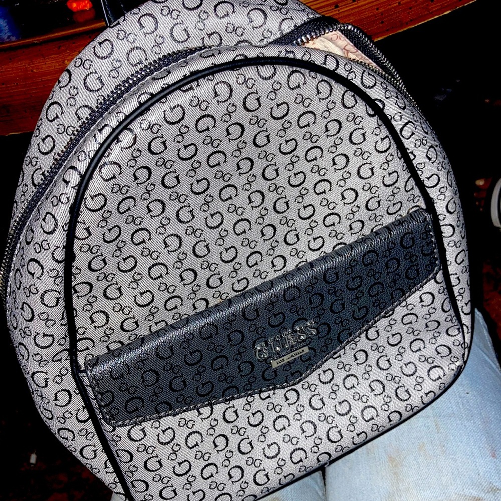 Guess bag - Picture 1 of 4
